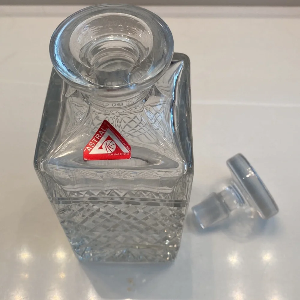 Astral Crystal vintage wine decanter 9in tall‎ square